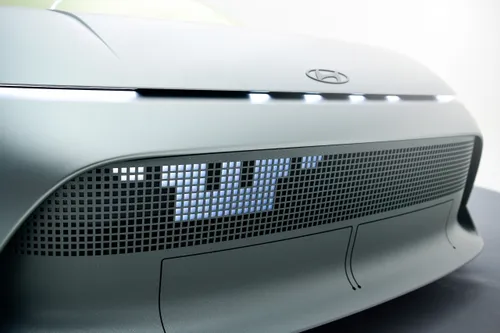 07 hyundai onthult concept three 1