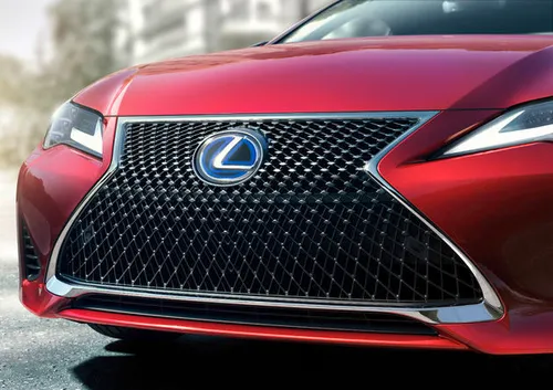 05_werelddebuut_Lexus-RC-300h