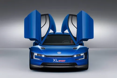 10-Volkswagen-XL1-DB2014AU01218_large