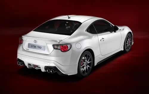 1304-02-gt86-trd.jpg