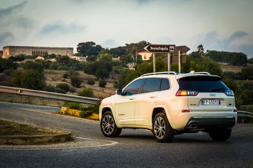 180906_Jeep_New_Cherokee-Overland_25