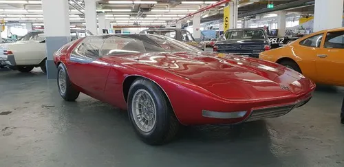 En misschien wel de mooiste, de Opel CD Concept Car uit 1969