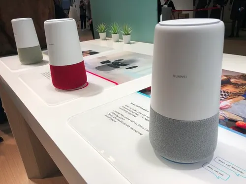 De AI Cube is afgewerkt met stof en in verschillende kleuren beschikbaar.