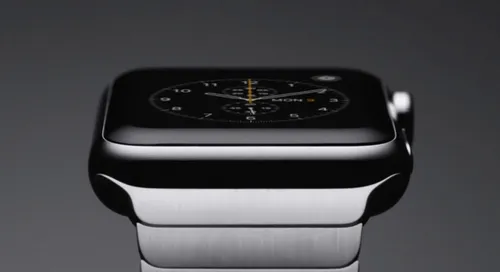 De Apple Watch met het originele stainless steel bandje, mooi maar meer dan fors geprijsd