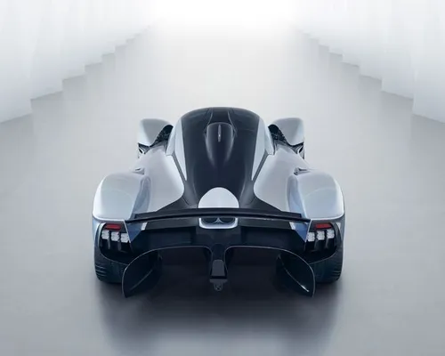 aston-martin-valkyrie_13-(large)