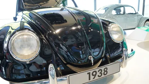 Volkswagen Kever uit 1938 mag hier niet ontbreken