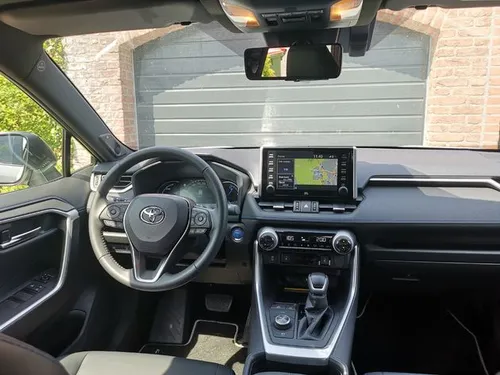 <i>Ruim dashboard.</i>