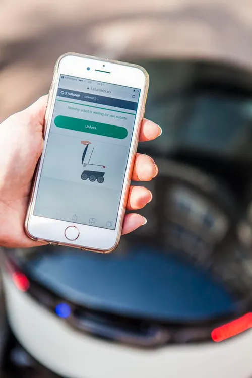 domimos_pizza_bezorgrobot_4