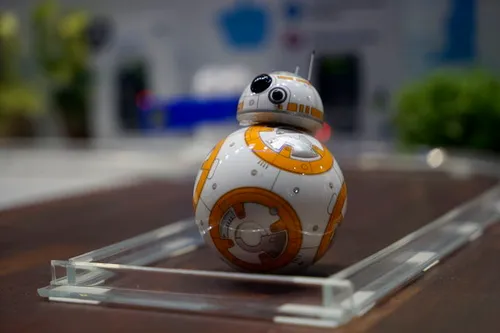 Mobile_World_Congress_2016_Robot