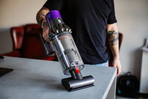 dyson v10 6