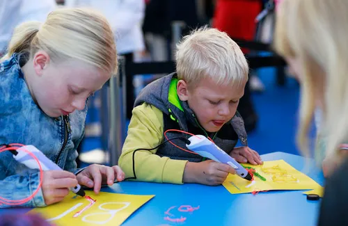 <em>Tekenen met 3D-pen<\/em><em><\/em>