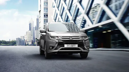 heroshot2 design mitsubishi outlander phev