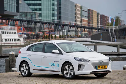 Hyundai IONIQ Car-sharing in Amsterdam