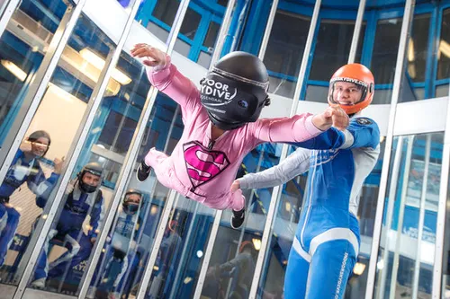 Als kind de wereld ontdekken dankzij Indoor Skydive VR