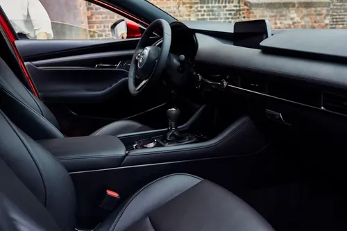 <em>Interieur Mazda3 <\/em>
