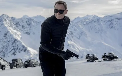 E\u00e9n van de plekken waar James Bond ons mee naartoe neemt is het Oostenrijkse S\u00f6lden