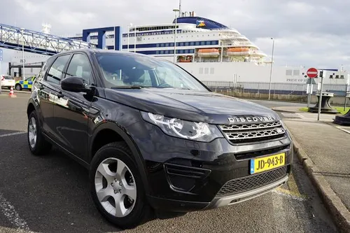 Land Rover Discovery Sport -18- CarRepublic - Wouter Spanjaart
