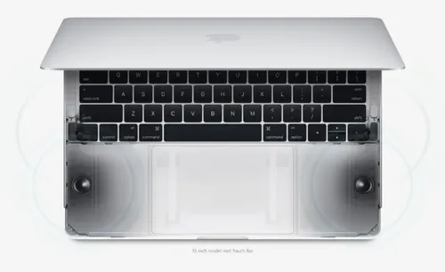 De speakers zijn ook vernieuwd en hebben flink meer vermogen dan het vorige model, zo zegt Apple.