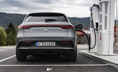 mercedes benz eqc opladen