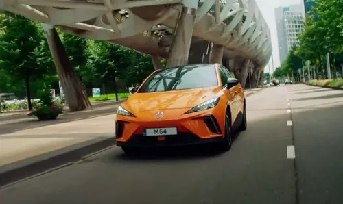De MG4 Electric on the road