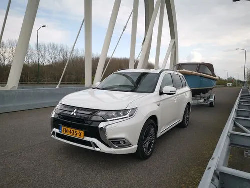 Mitsubishi Outlander PHEV is verassend sterk