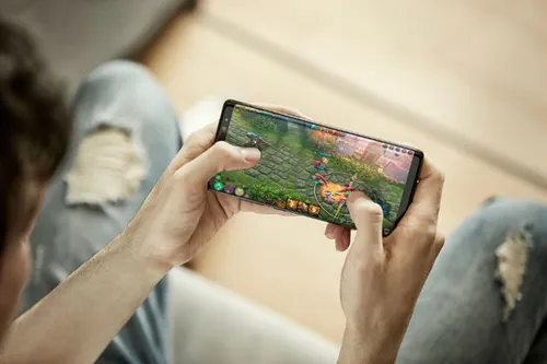 Note8-Infinity-Entertainment_main_2