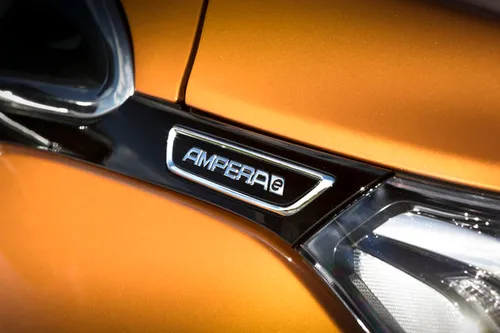 Opel_Ampera-e-11