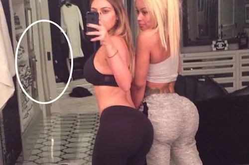 Kim Kardashian heeft duidelijk geknutseld aan haar foto