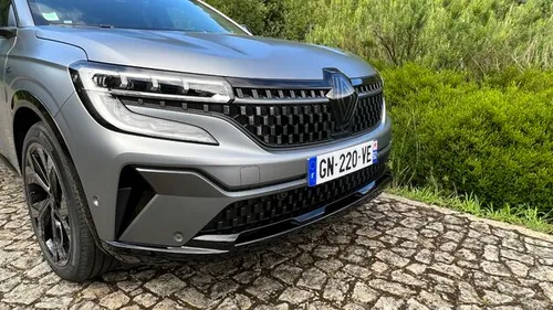 Deze grijze esprit alpine versie oogt in alles strakker