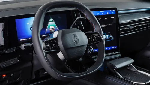 Van binnen zijn de Austral, Espace en Rafale een drieling, het verschil zie je vooral buiten