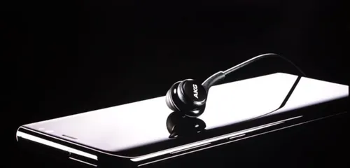 Samsung_Galaxy_S8_AKG
