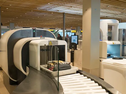 schiphol-clearscanfoto2