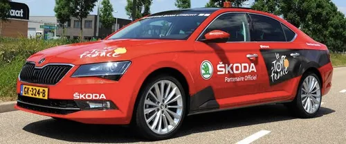 De jury-auto van de Nederlandse organisatie is een vrijwel exacte kopie