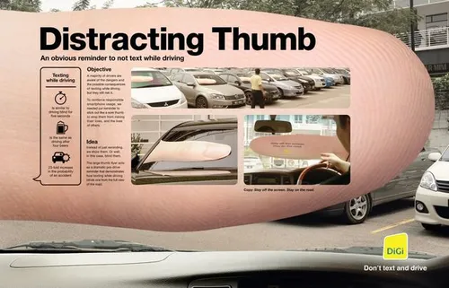 smartphone op de weg