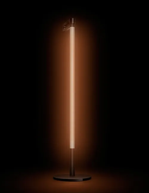 <i>De staande versie van de lamp, met het minder blauwe omgevingslicht.</i>