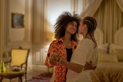 Travel-Proud-Couple-Hotel