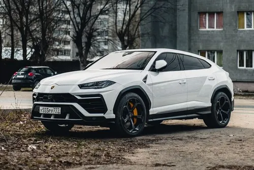 Lamboghini heeft, in tegenstelling tot Ferrari, al wel een fully electric model, de Urus.