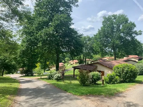 <em>Vakantiepark Village de Montmarsis<\/em><em><\/em>