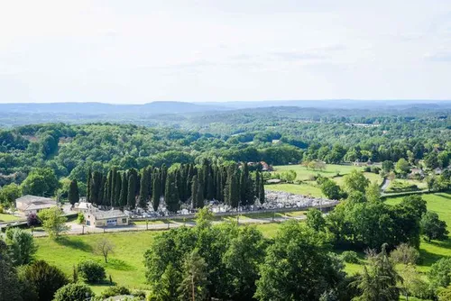 <em>Village de Montmarsis in de Dordogne<\/em>