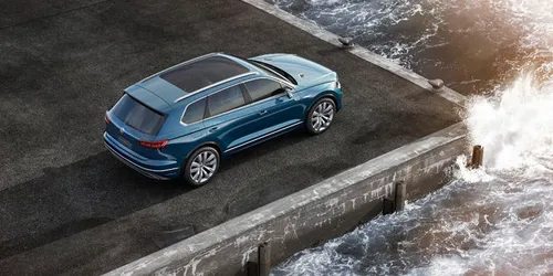 Volkswagen_T_Prime_Concept_GTE_2