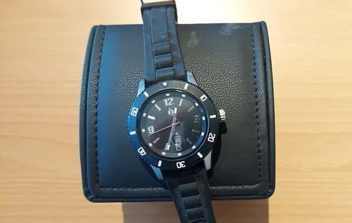 Een design-wonder is het niet, die Watch2Pay van ABN AMRO. Maar weggooien is toch ook  zonde.