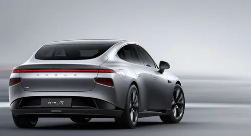 De Xpeng P7 heeft een fraai en strak design