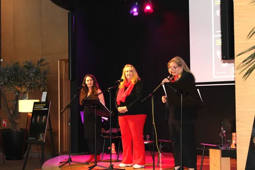 Femmes van Taal