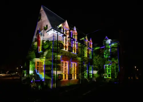 Glow - Gemeentehuis Waalre in 2023