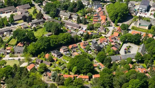 luchtfoto oost rk kerk2