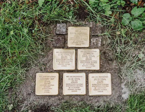 18en stolpersteine2