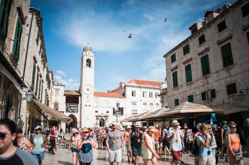 1 old town market dubrovnik kroatie rechtenvrij jonathan chng via unsplash resultaat scaled