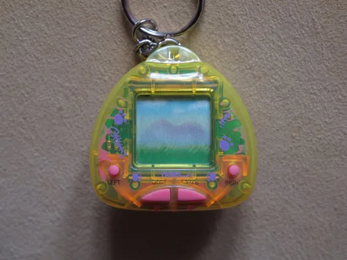 1997 tamagotchi 1024x768