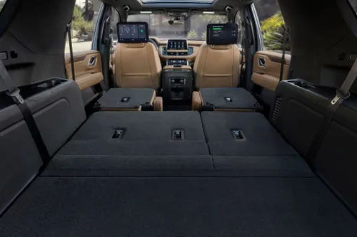 2021 chevrolet suburban 019 1024x682