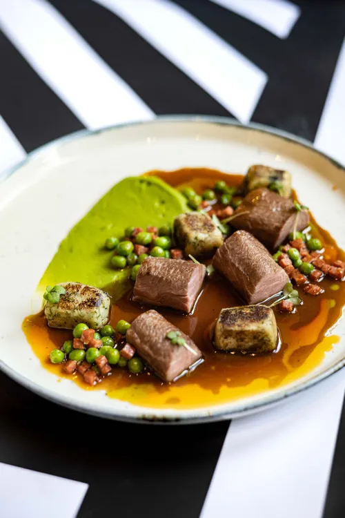 2022 aam arca lamb rack bread bread gnocchi chorizo green pea puree mint jus 2 medium